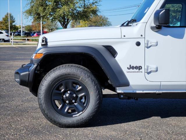 new 2025 Jeep Wrangler car, priced at $40,980