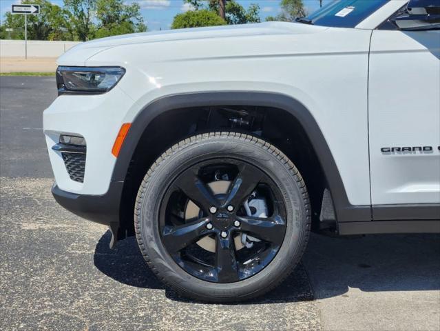 new 2024 Jeep Grand Cherokee car, priced at $42,280