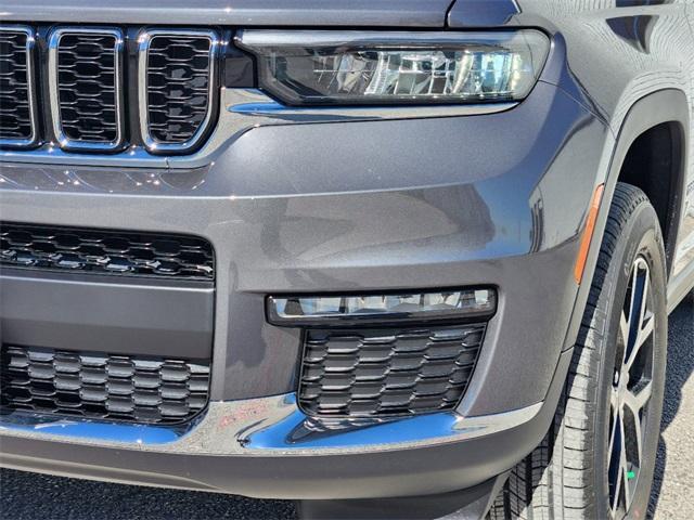 new 2025 Jeep Grand Cherokee L car, priced at $41,845