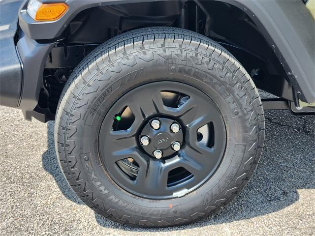 new 2025 Jeep Wrangler car, priced at $34,380
