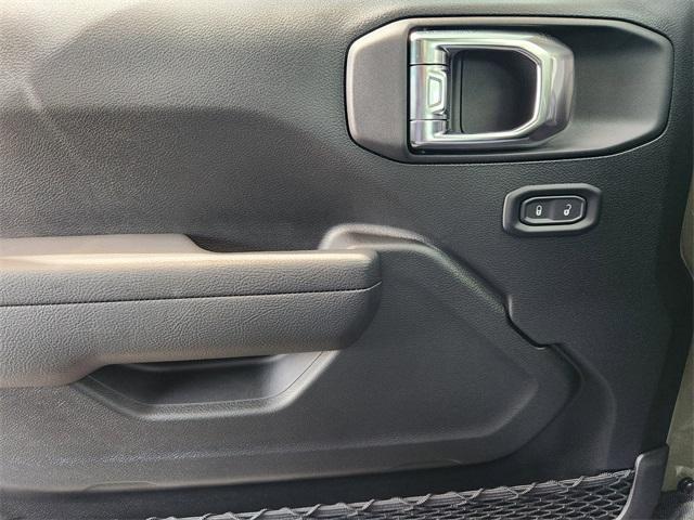 new 2025 Jeep Wrangler car, priced at $34,380