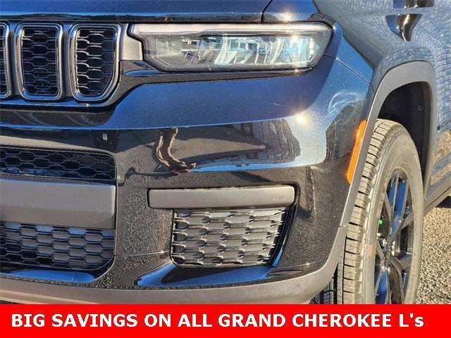 new 2024 Jeep Grand Cherokee L car, priced at $40,880