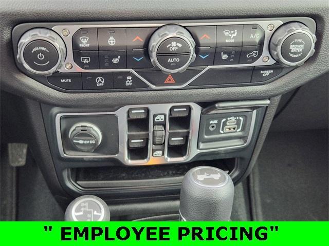 new 2025 Jeep Wrangler car, priced at $44,856