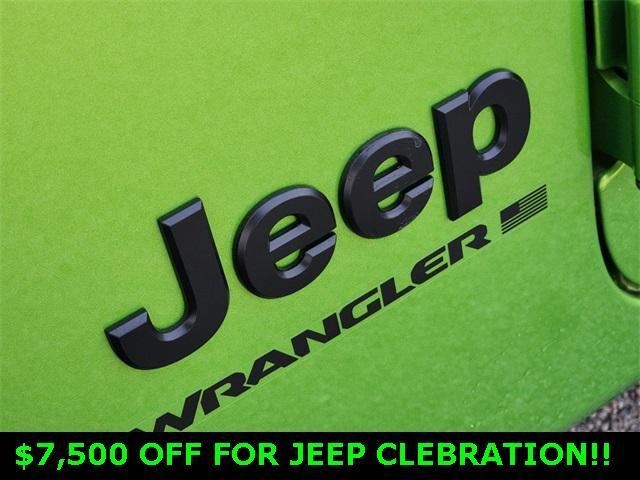 new 2025 Jeep Wrangler car, priced at $44,215