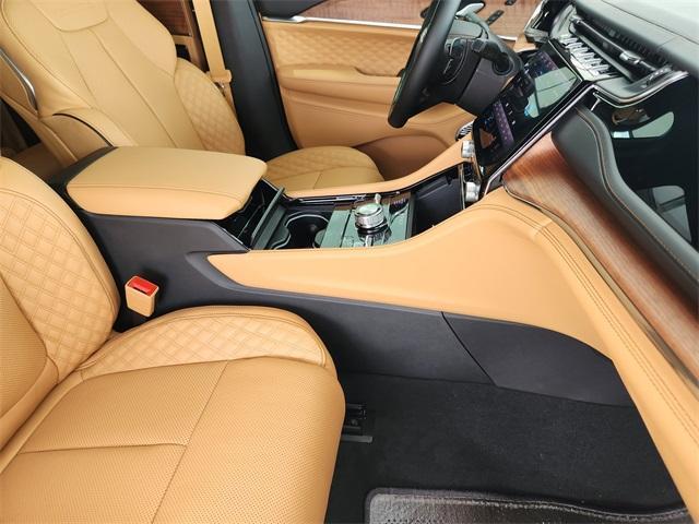 new 2025 Jeep Grand Cherokee car, priced at $60,810