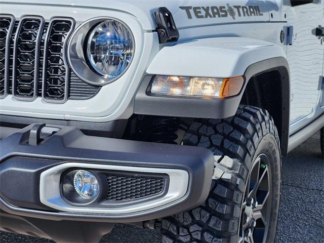 new 2025 Jeep Gladiator car, priced at $46,490