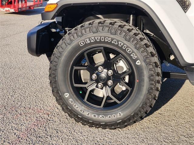 new 2025 Jeep Gladiator car, priced at $45,840