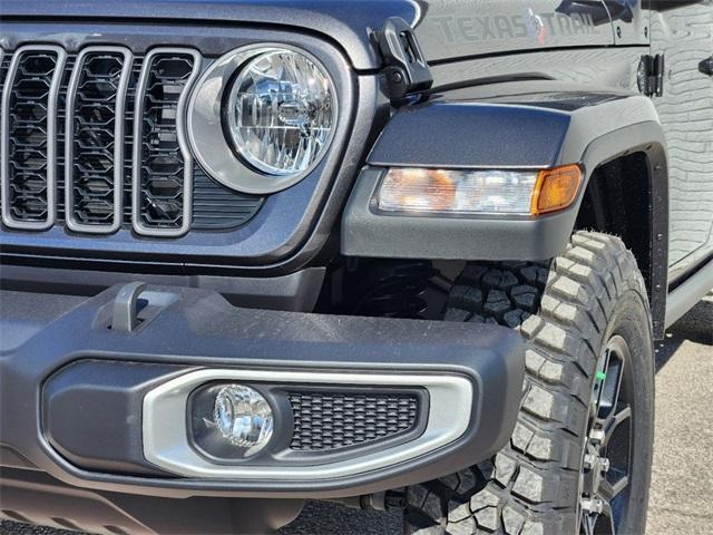 new 2025 Jeep Gladiator car, priced at $48,380