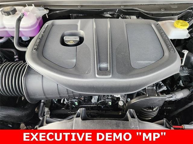 new 2025 Ram 1500 car, priced at $58,376