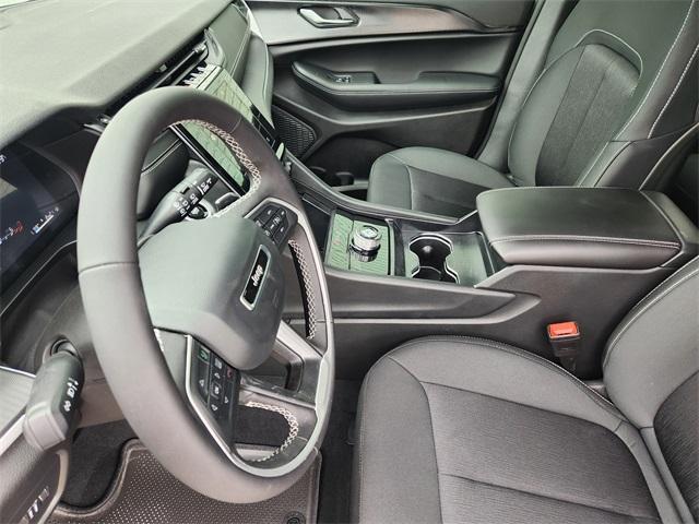 new 2025 Jeep Grand Cherokee car, priced at $38,382