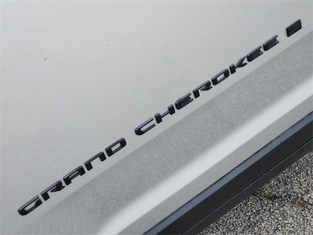 new 2025 Jeep Grand Cherokee car, priced at $38,030
