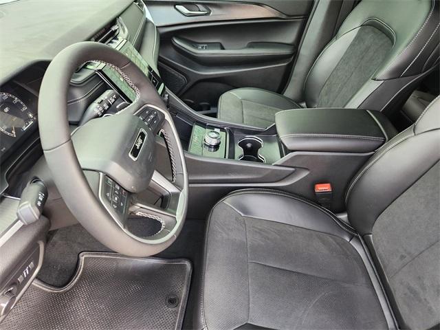 new 2025 Jeep Grand Cherokee car, priced at $38,030