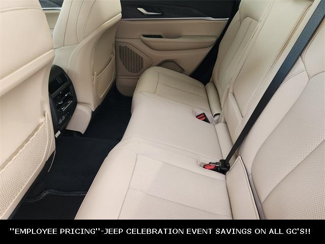 new 2025 Jeep Grand Cherokee car, priced at $47,235