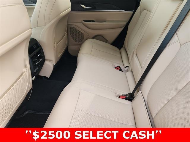 new 2025 Jeep Grand Cherokee car, priced at $41,371