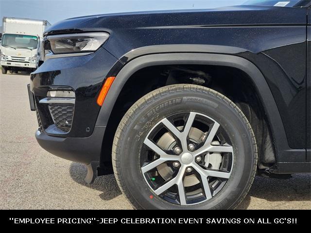 new 2025 Jeep Grand Cherokee car, priced at $47,235