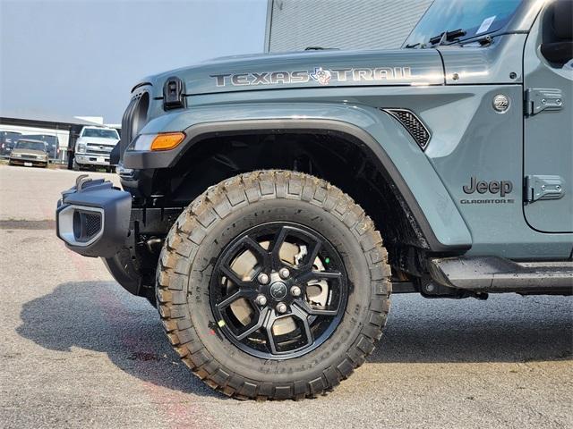 new 2025 Jeep Gladiator car, priced at $45,164