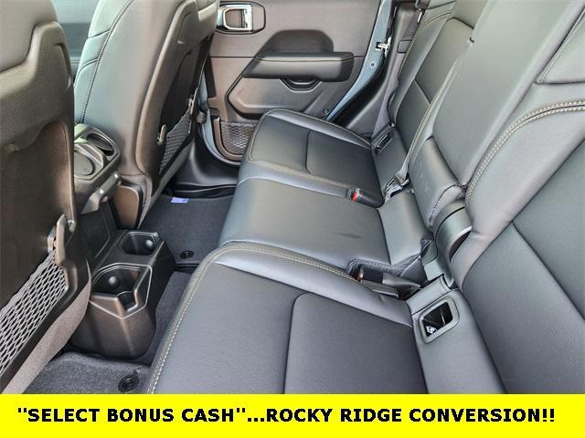 new 2025 Jeep Gladiator car, priced at $46,435