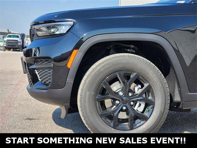 new 2025 Jeep Grand Cherokee car, priced at $38,835