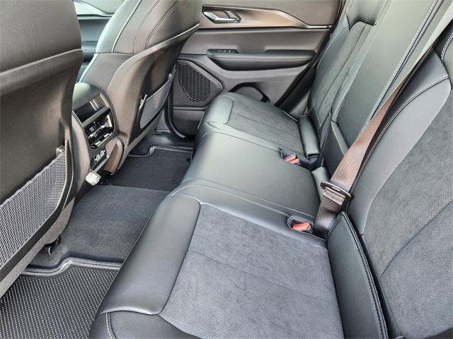 new 2025 Jeep Grand Cherokee car, priced at $40,730