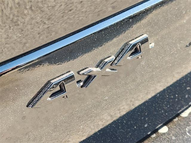 new 2025 Jeep Grand Cherokee car, priced at $40,730