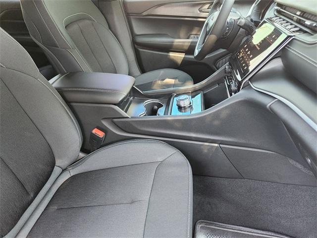 new 2025 Jeep Grand Cherokee L car, priced at $38,475