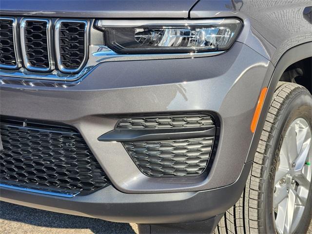new 2025 Jeep Grand Cherokee car, priced at $34,875