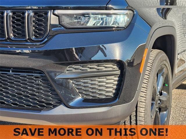 new 2025 Jeep Grand Cherokee car, priced at $41,675