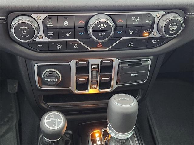 new 2025 Jeep Gladiator car, priced at $44,569