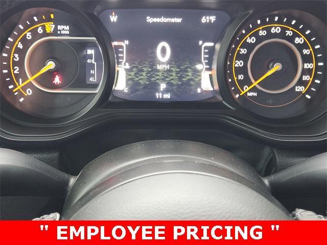 new 2025 Jeep Gladiator car, priced at $41,294