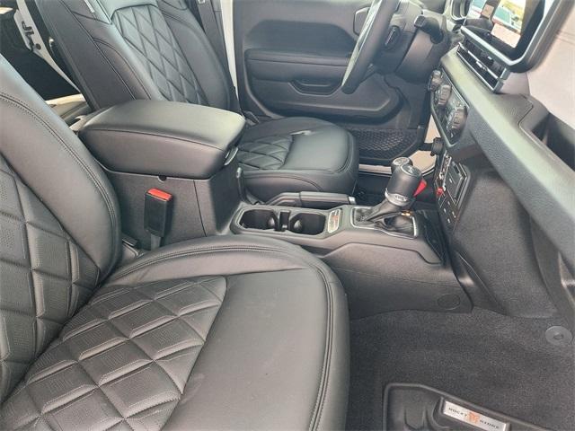 new 2025 Jeep Wrangler car, priced at $47,430