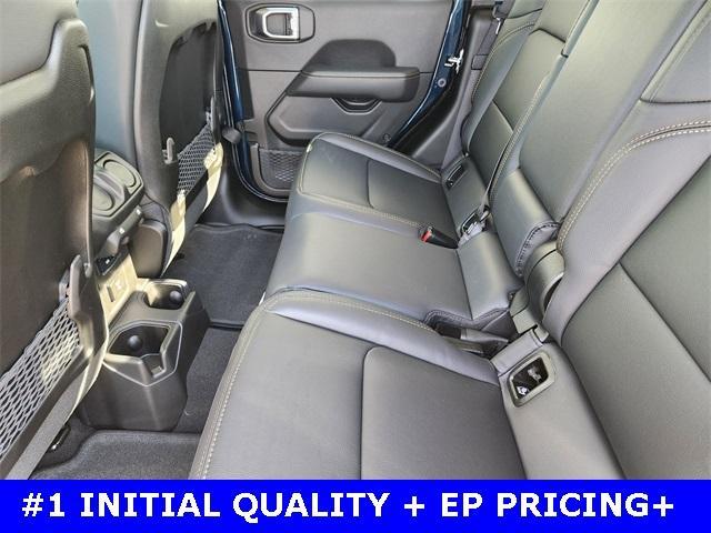 new 2025 Jeep Gladiator car, priced at $47,974