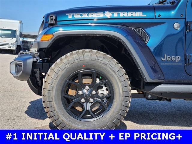 new 2025 Jeep Gladiator car, priced at $47,974