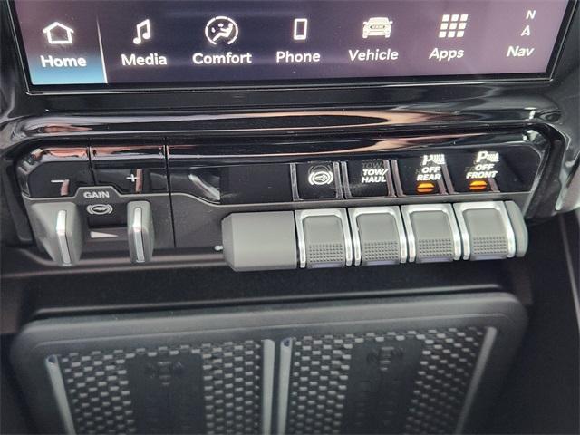 new 2025 Ram 2500 car, priced at $77,763