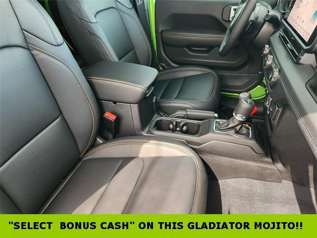 new 2025 Jeep Gladiator car, priced at $42,435