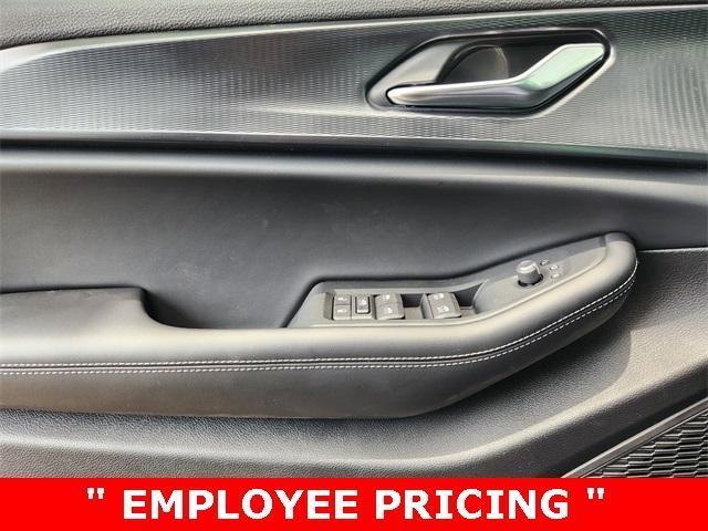 new 2025 Jeep Grand Cherokee car, priced at $38,022