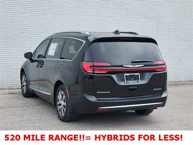 new 2025 Chrysler Pacifica Hybrid car, priced at $54,291