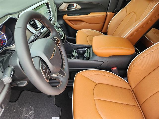 new 2025 Chrysler Pacifica Hybrid car, priced at $54,291