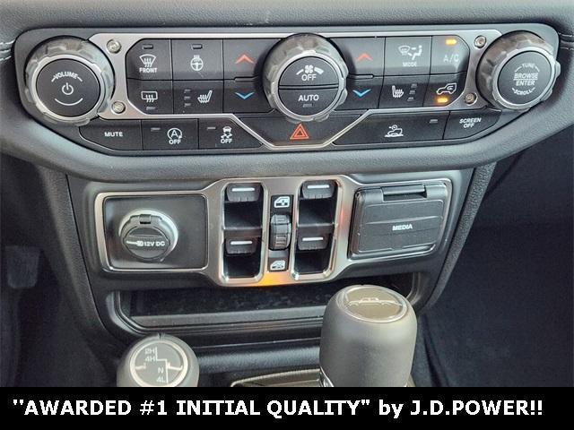 new 2025 Jeep Gladiator car, priced at $41,139
