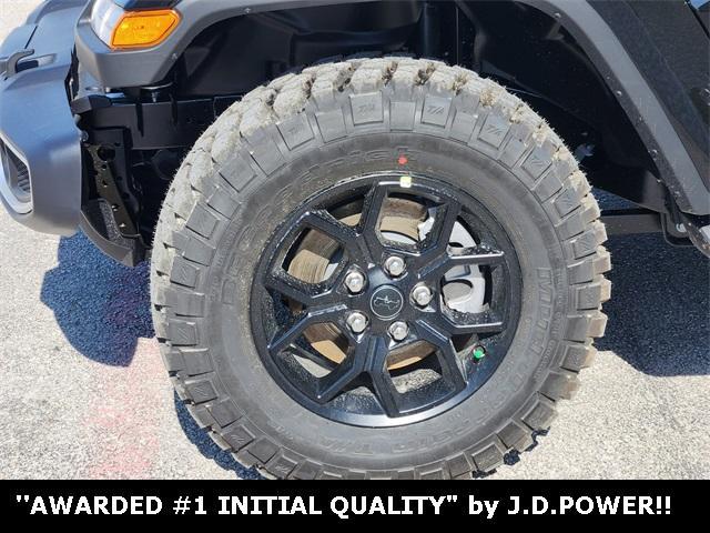 new 2025 Jeep Gladiator car, priced at $41,139