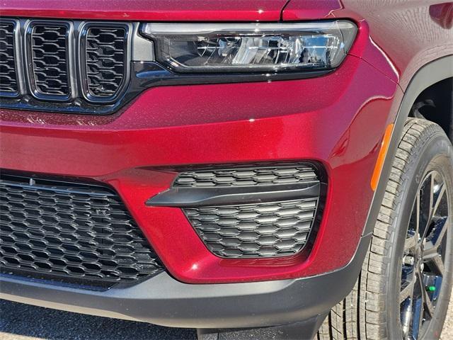 new 2025 Jeep Grand Cherokee car, priced at $40,730