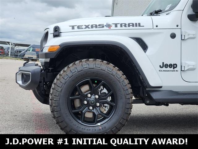 new 2025 Jeep Gladiator car, priced at $40,147