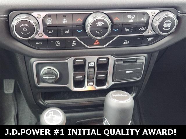 new 2025 Jeep Gladiator car, priced at $40,147