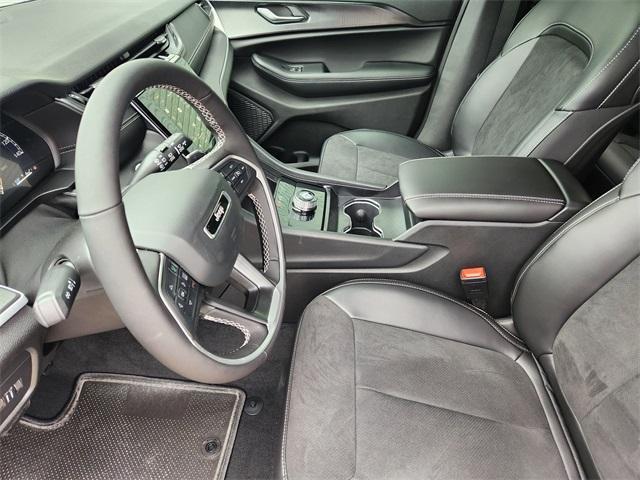 new 2025 Jeep Grand Cherokee car, priced at $37,030
