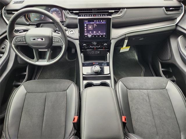new 2025 Jeep Grand Cherokee car, priced at $37,030