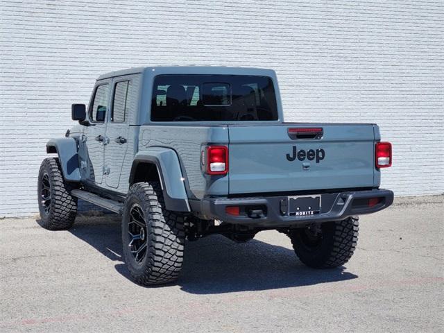 new 2025 Jeep Gladiator car, priced at $54,303