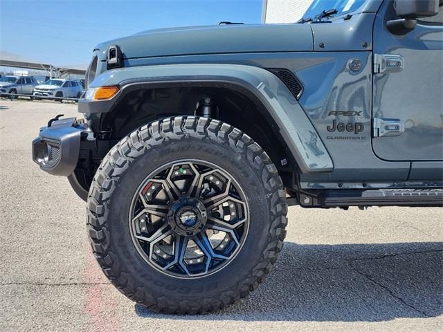 new 2025 Jeep Gladiator car, priced at $54,303