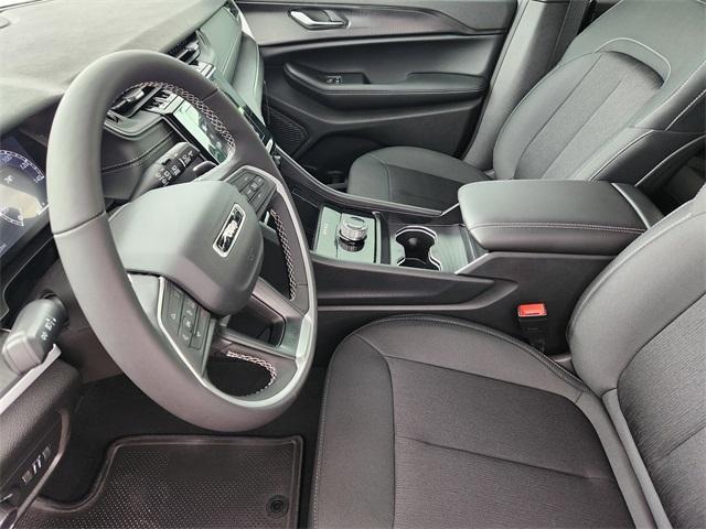 new 2025 Jeep Grand Cherokee car, priced at $38,670