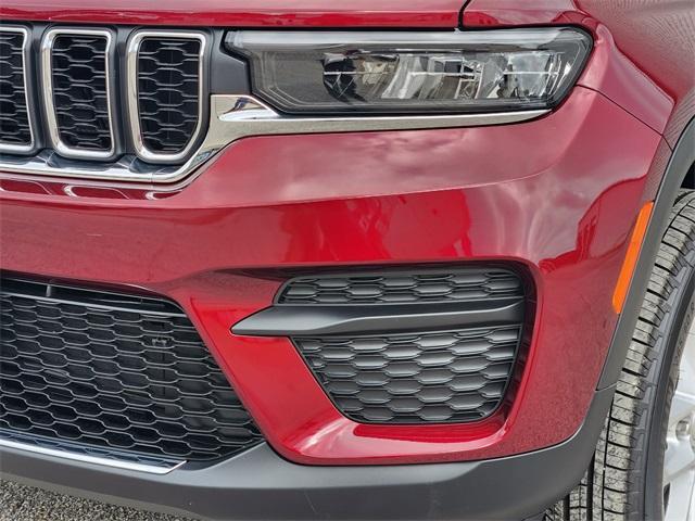 new 2025 Jeep Grand Cherokee car, priced at $38,670
