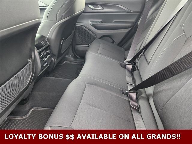 new 2025 Jeep Grand Cherokee car, priced at $38,270