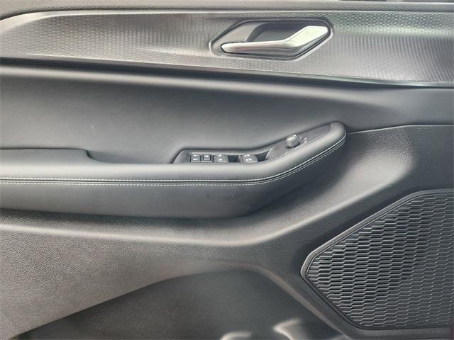 new 2025 Jeep Grand Cherokee car, priced at $38,670